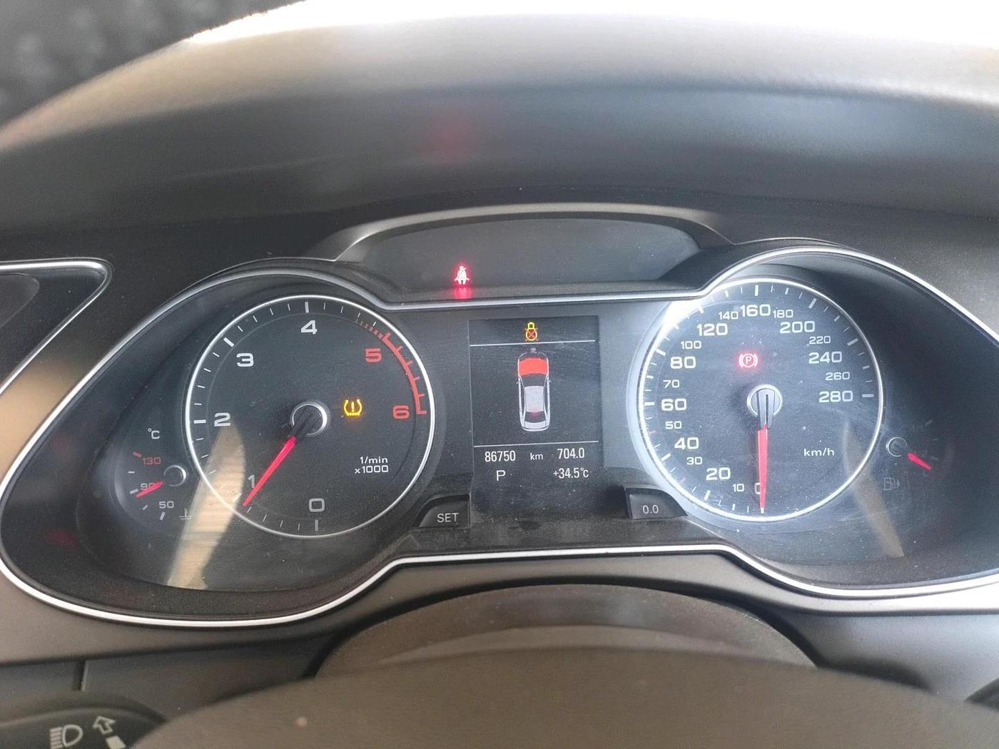 2014 Audi A4 2.0 TDI S LINE, Diesel, Automatic, 86,750 km, interior