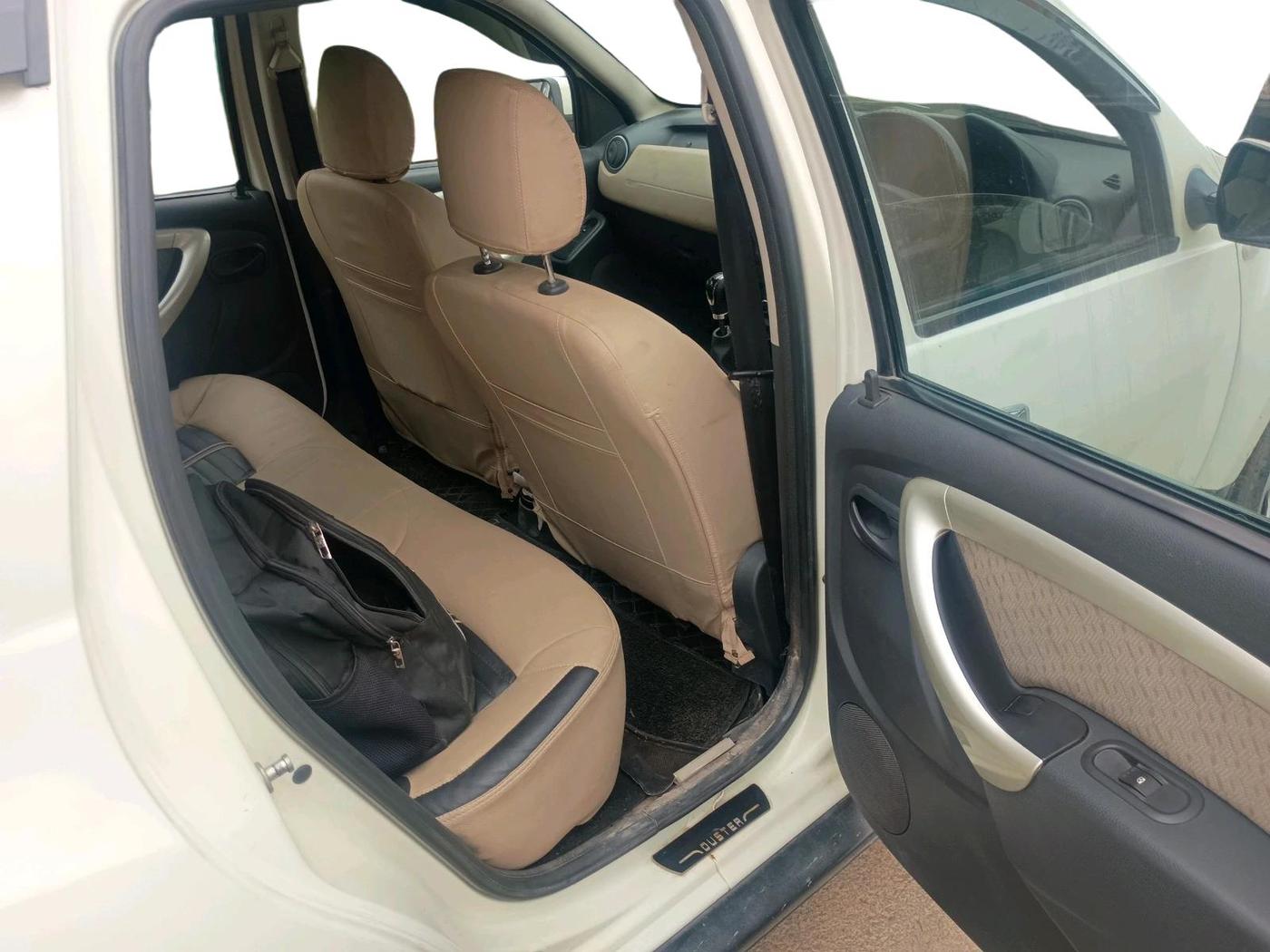 2014 Renault Duster RXL PETROL, CNG, Manual, 56,172 km, interior
