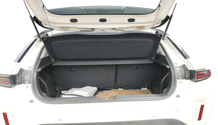 2024 Toyota Urban Cruiser Taisor V 1.0 Petrol MT, Petrol, Manual, 16,977 km, exterior
