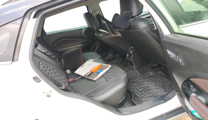 2024 Toyota Urban Cruiser Taisor V 1.0 Petrol MT, Petrol, Manual, 16,977 km, interior