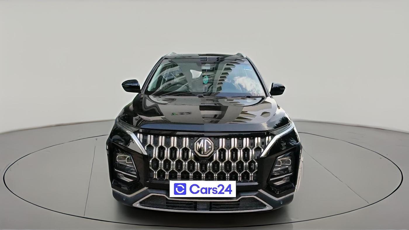 2026 MG HECTOR Savvy Pro 1.5 Turbo CVT, Petrol, Automatic, 2,806 km, exterior