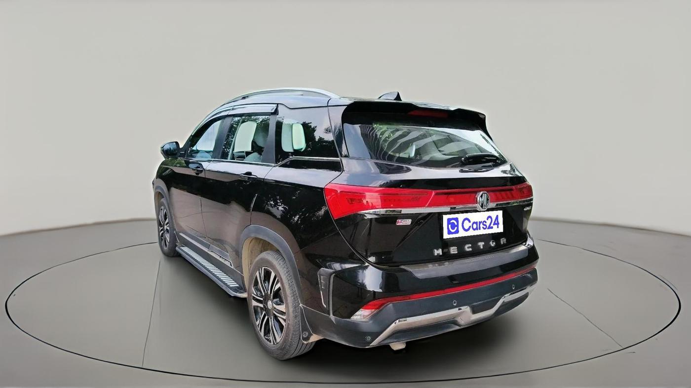 2026 MG HECTOR Savvy Pro 1.5 Turbo CVT, Petrol, Automatic, 2,806 km, exterior