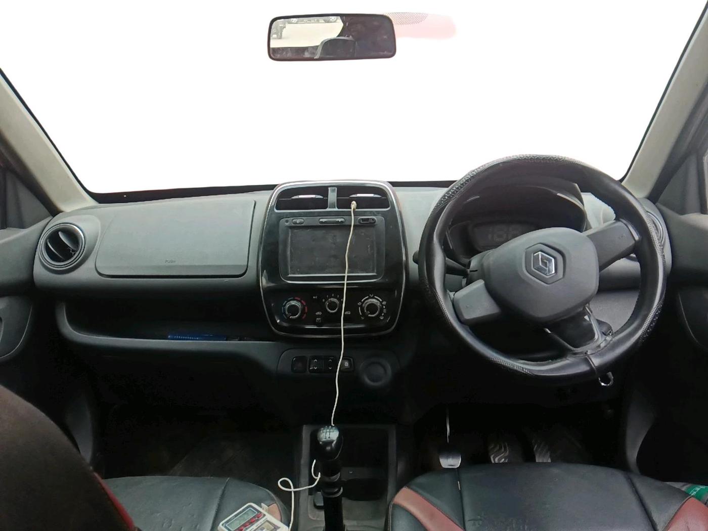 2016 Renault Kwid RXL, Petrol, Manual, 2,10,764 km, interior