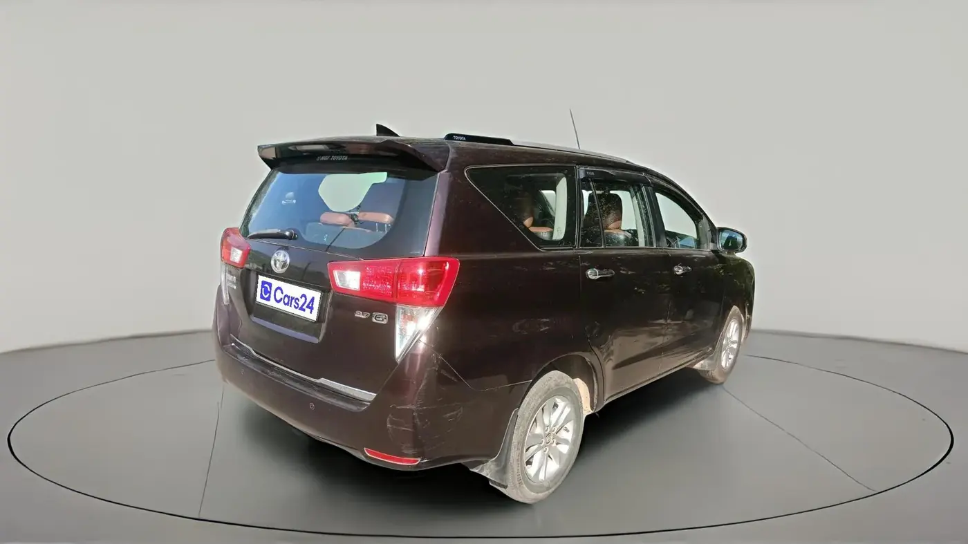 2017 Toyota Innova Crysta 2.7 GX AT 7 STR, Petrol, Automatic, 93,868 km, exterior