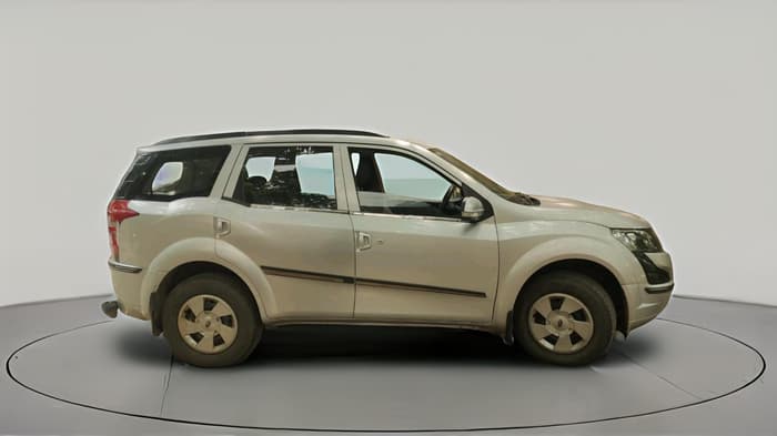 2017 Mahindra XUV500 W4 1.99, Diesel, Manual, 57,334 km, exterior