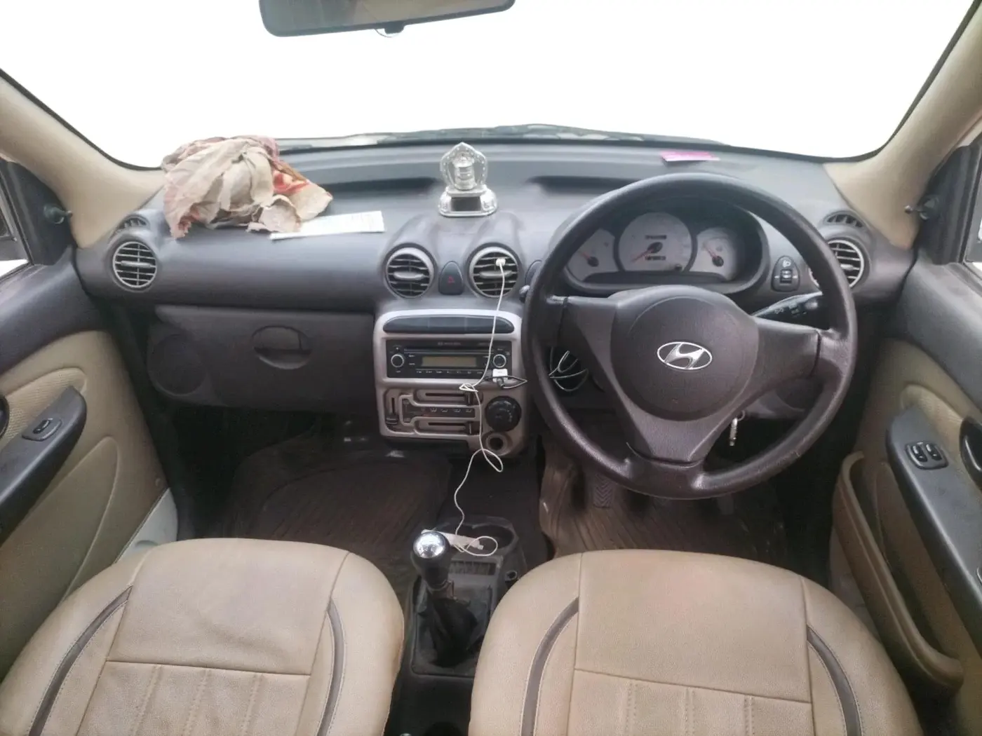 2013 Hyundai Santro Xing GLS, Petrol, Manual, 49,002 km, interior