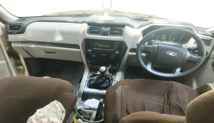 2018 Mahindra Scorpio S7, Diesel, Manual, 1,38,805 km, interior