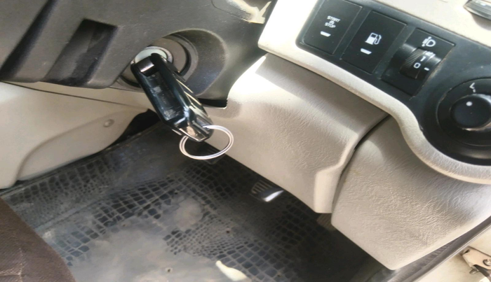2018 Mahindra Scorpio S7, Diesel, Manual, 1,38,805 km, interior