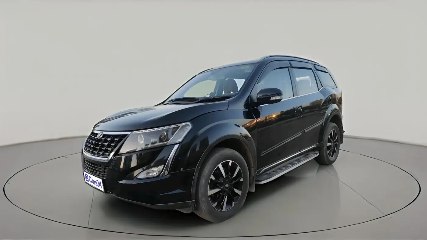 2018 Mahindra XUV500 W11, Diesel, Manual, 68,805 km, exterior