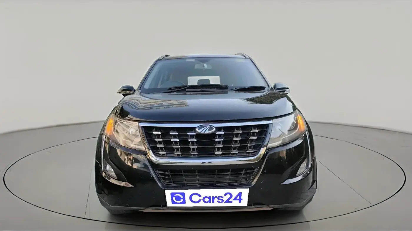 2018 Mahindra XUV500 W11, Diesel, Manual, 68,805 km, exterior