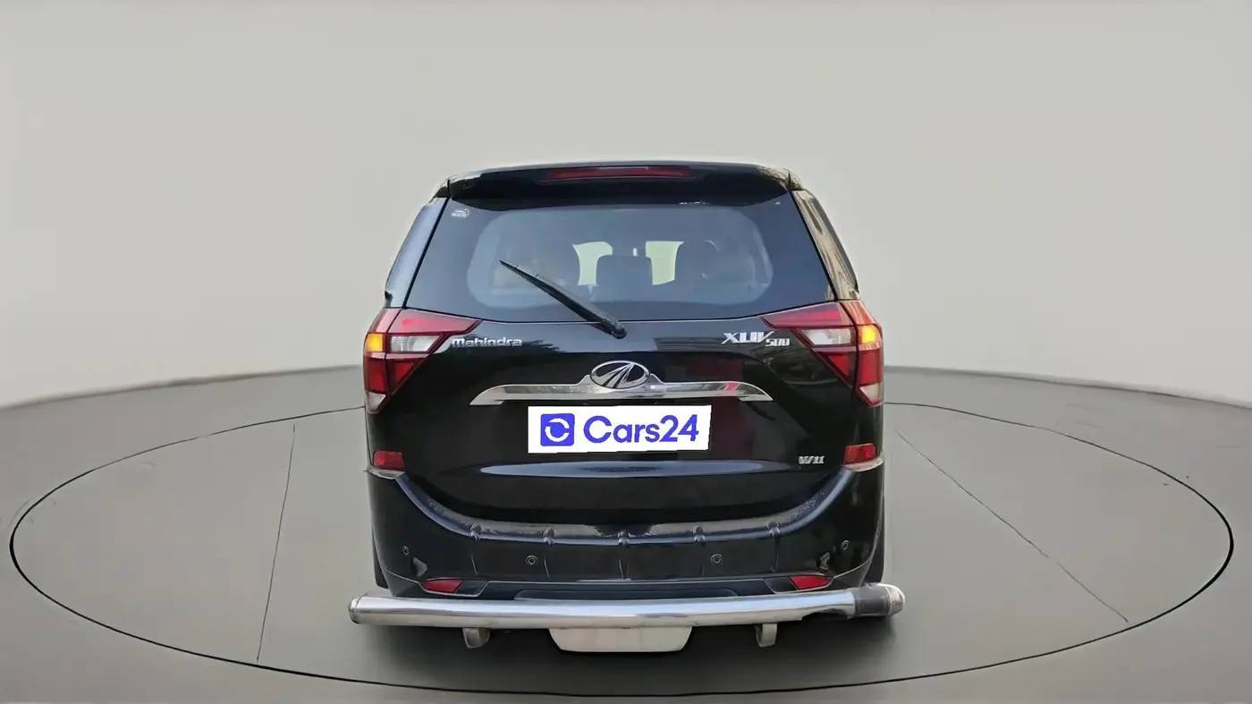 2018 Mahindra XUV500 W11, Diesel, Manual, 68,805 km, exterior