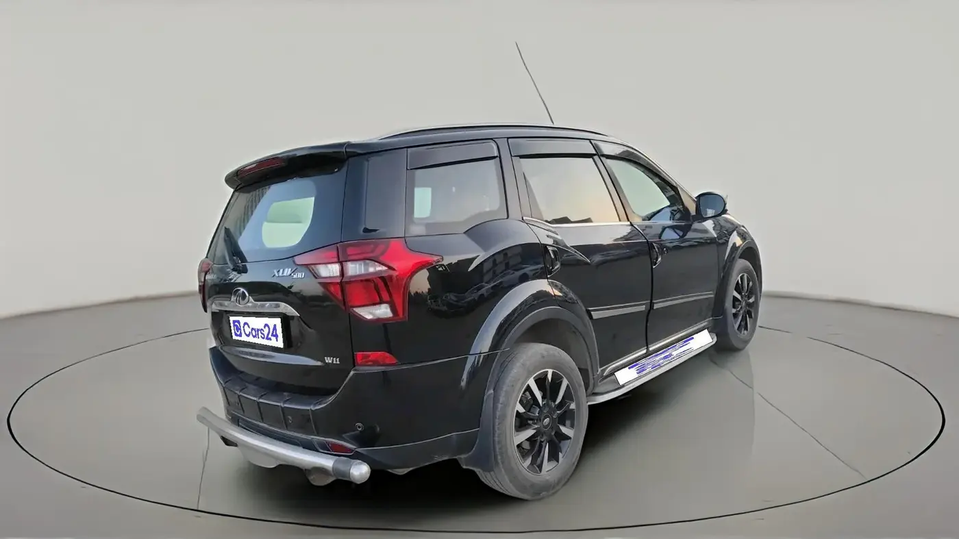 2018 Mahindra XUV500 W11, Diesel, Manual, 68,805 km, exterior