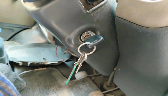 2011 Maruti Eeco 5 STR, Petrol, Manual, 92,103 km, interior