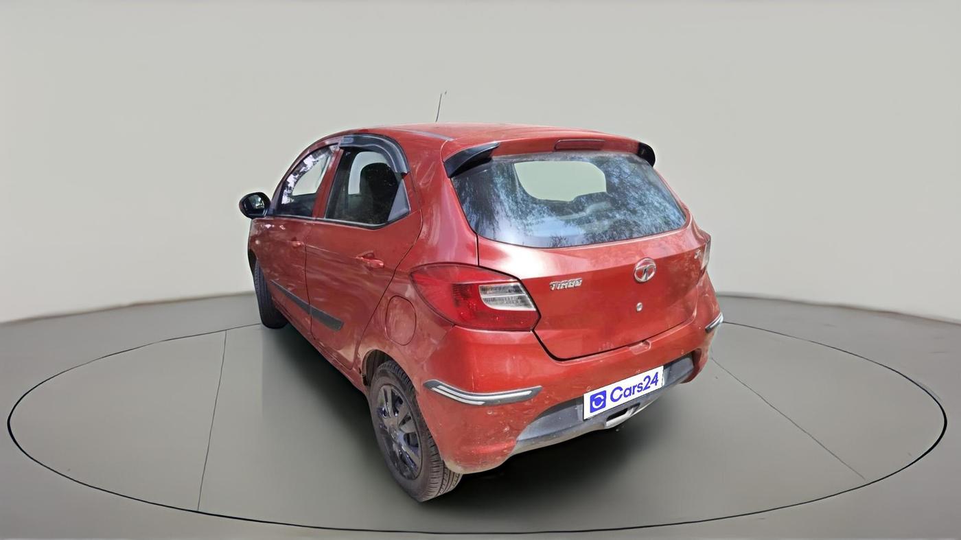 2017 Tata Tiago XT PETROL, Petrol, Manual, 68,189 km, exterior
