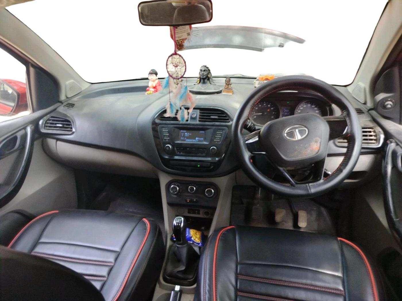 2017 Tata Tiago XT PETROL, Petrol, Manual, 68,189 km, interior