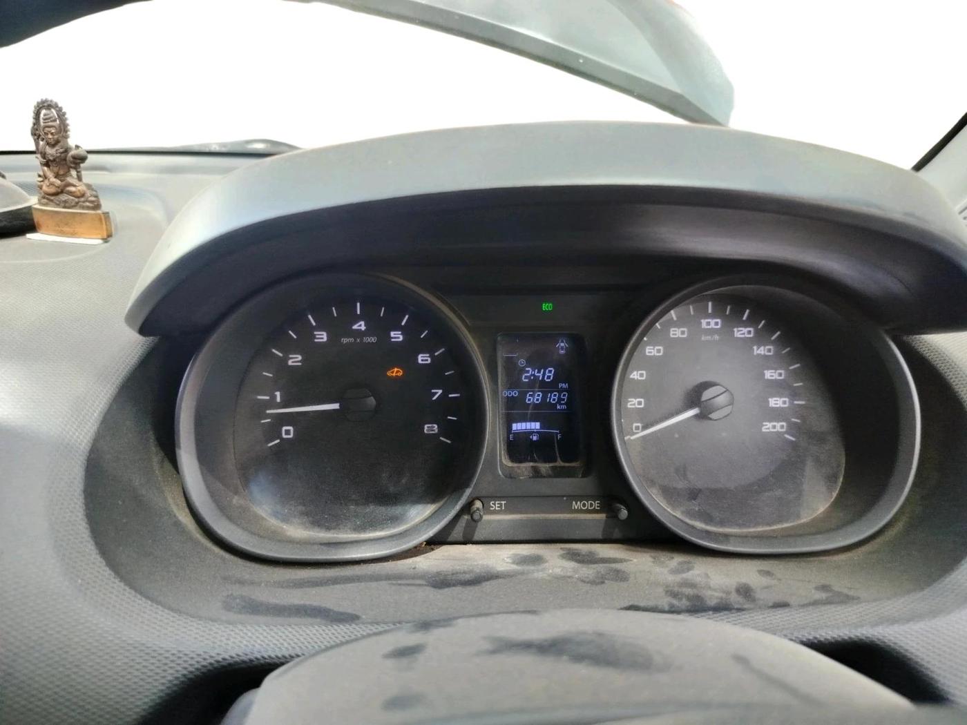 2017 Tata Tiago XT PETROL, Petrol, Manual, 68,189 km, interior