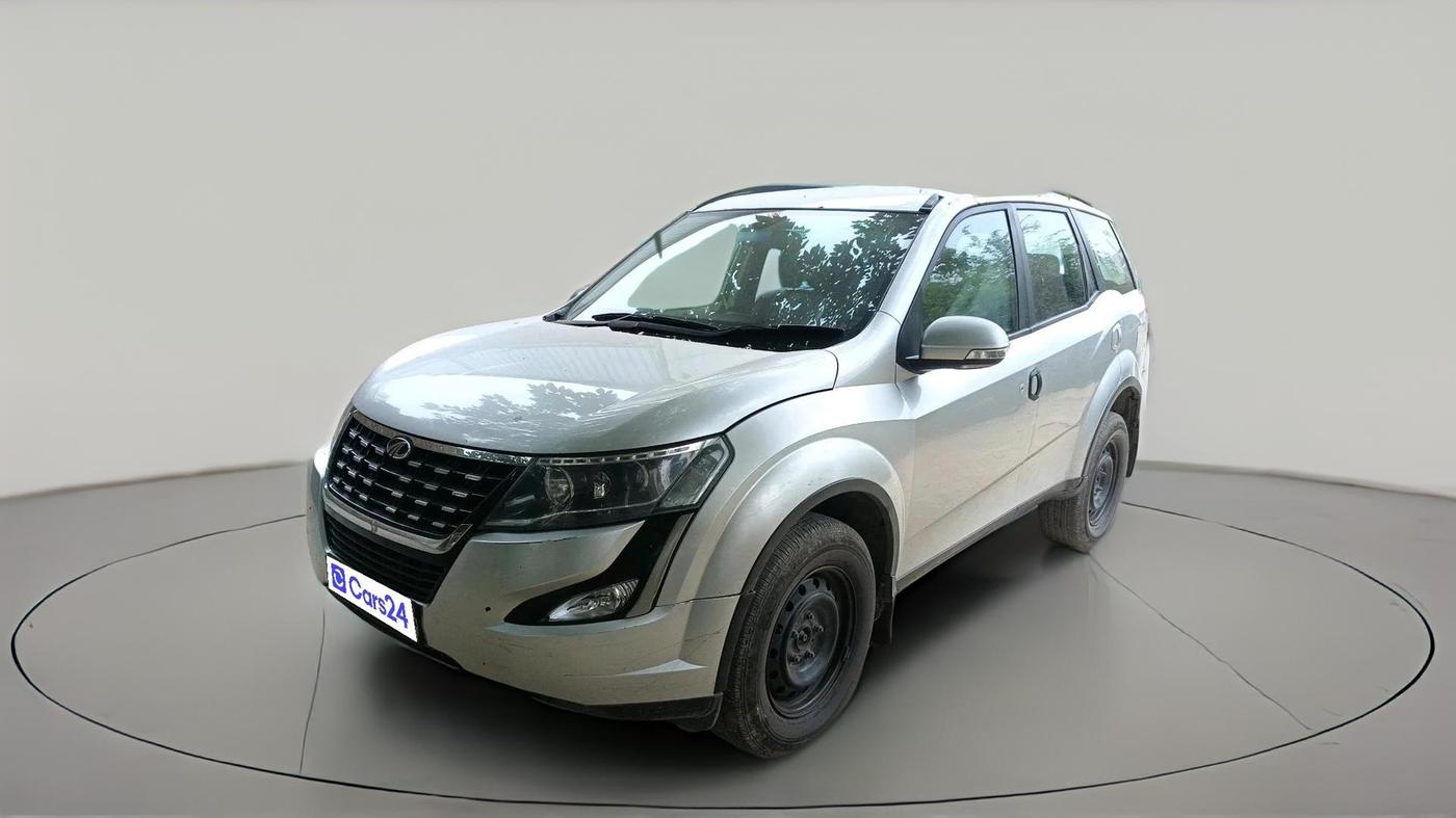 2018 Mahindra XUV500 W7 AT, Diesel, Automatic, 92,295 km, exterior