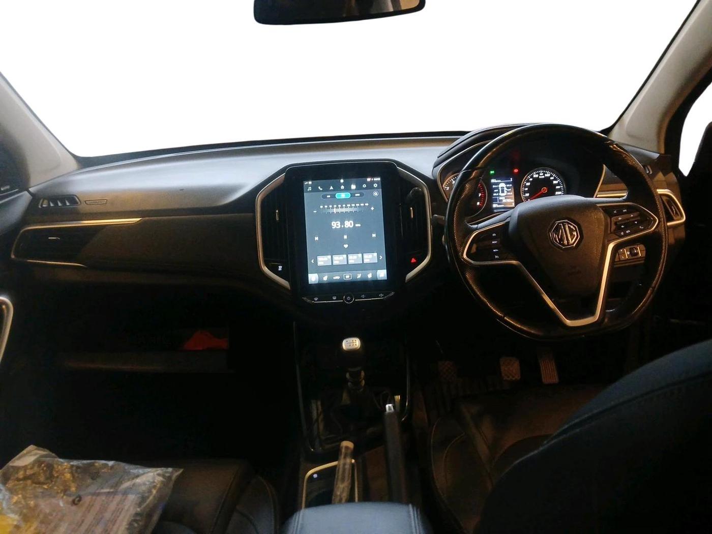 2020 MG HECTOR SMART HYBRID 1.5 PETROL, Petrol, Manual, 39,000 km, interior