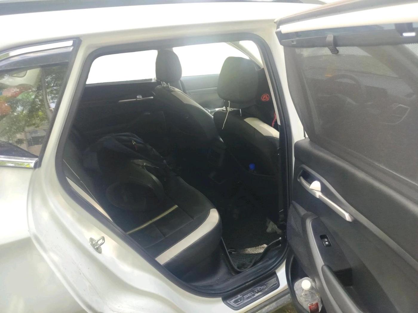 2024 KIA SELTOS  HTK PLUS 1.5 TURBO PETROL IMT, Petrol, Manual, 32,778 km, interior