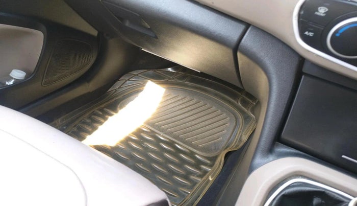 2014 Hyundai Xcent SX AT 1.2 (O), Petrol, Automatic, 88,057 km, interior