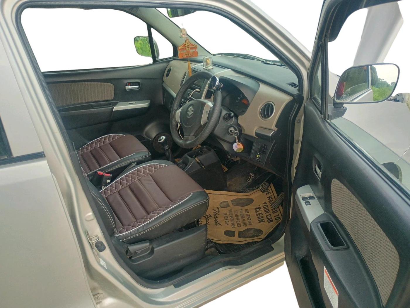 2016 Maruti Wagon R 1.0 LXI CNG, CNG, Manual, 82,955 km, interior