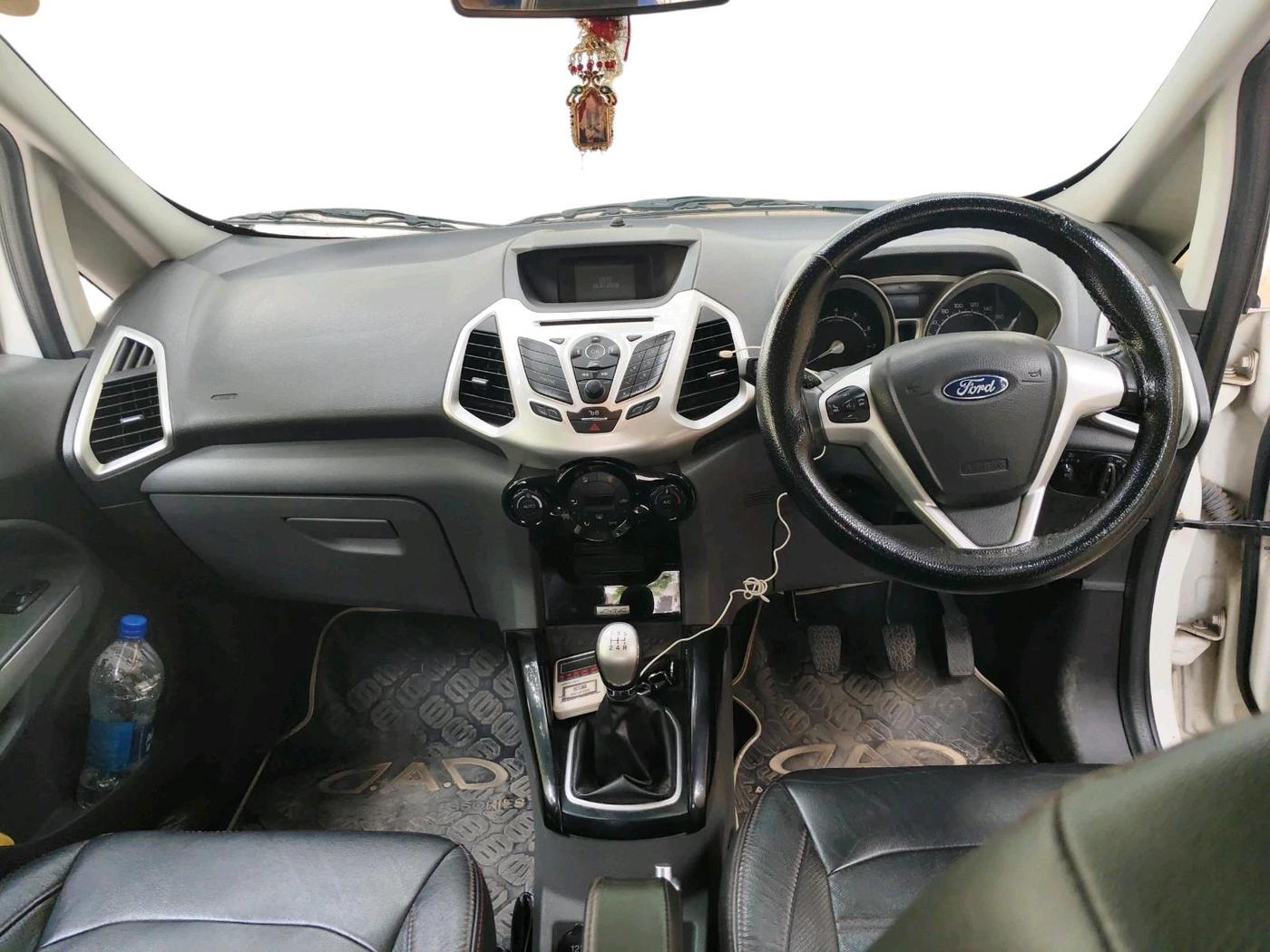 2016 Ford Ecosport TITANIUM+ 1.0L ECOBOOST, Petrol, Manual, 83,252 km, interior