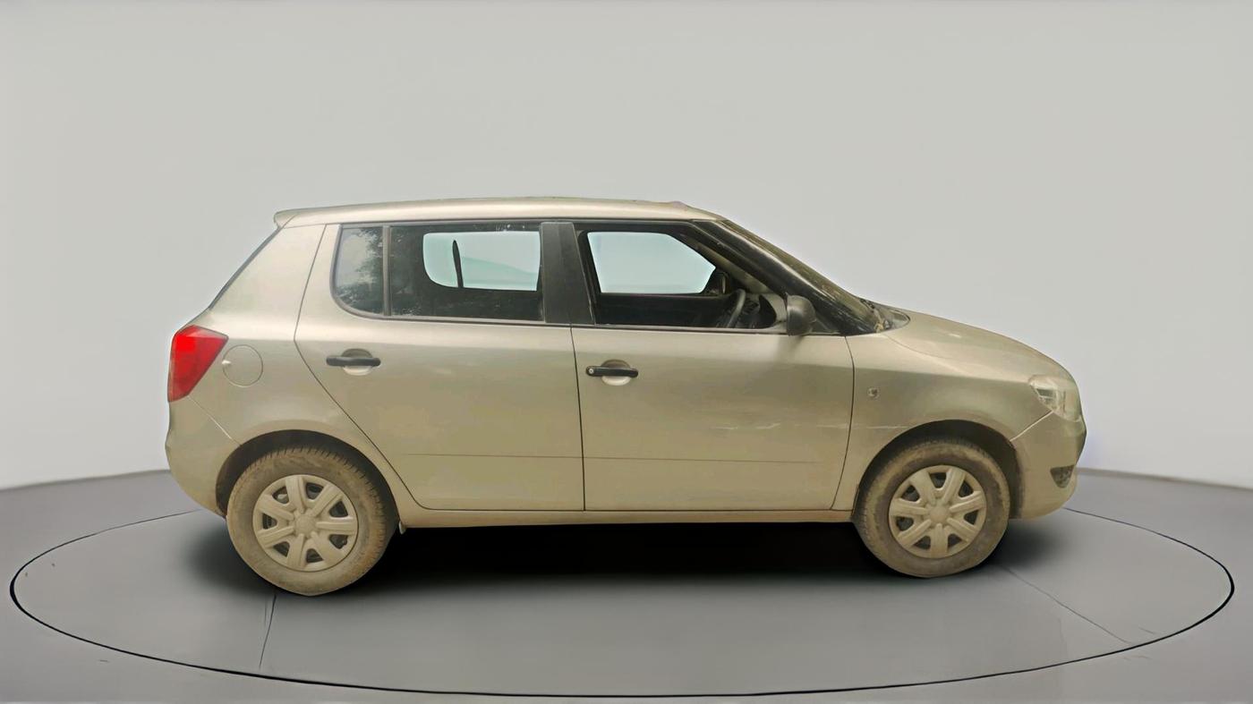 2011 Skoda Fabia ACTIVE PLUS 1.2 MPI, Petrol, Manual, 82,122 km, exterior