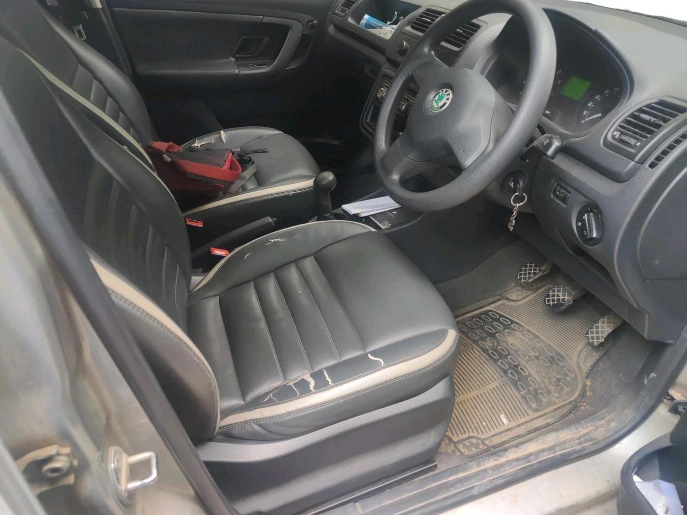 2011 Skoda Fabia ACTIVE PLUS 1.2 MPI, Petrol, Manual, 82,122 km, interior