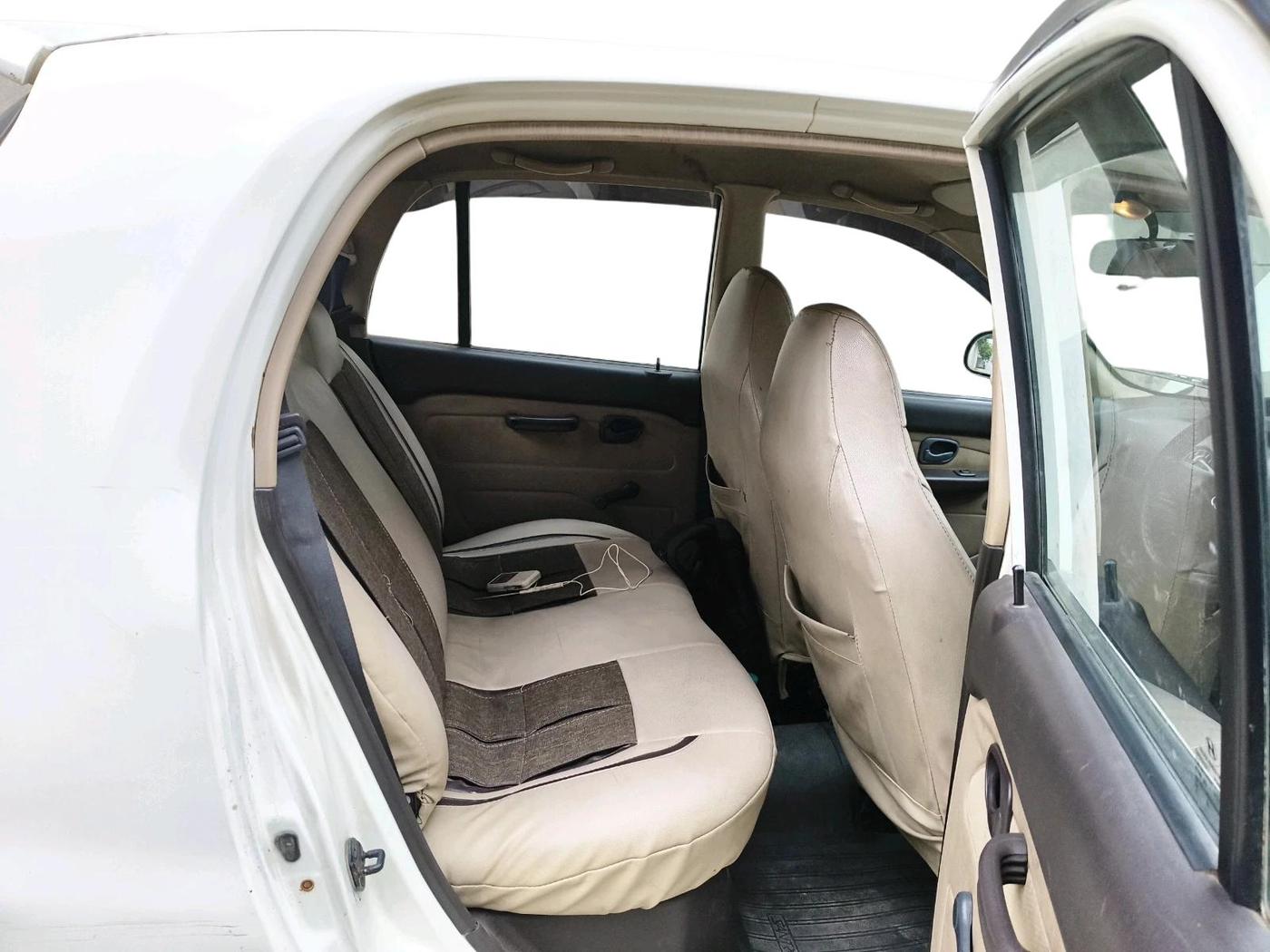 2014 Hyundai Santro Xing GLS, Petrol, Manual, 1,18,078 km, interior