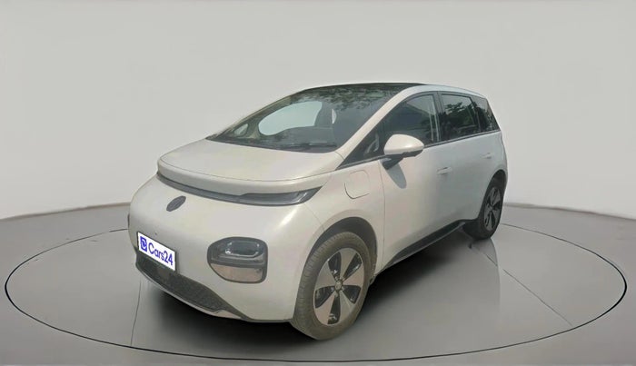 2024 MG Windsor EV Essence, Electric, Automatic, 25,670 km, exterior