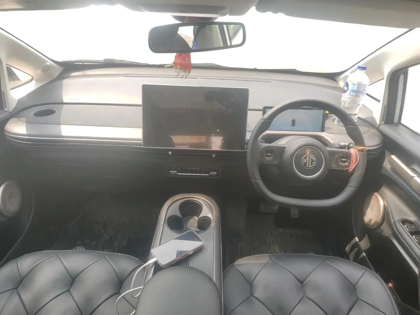 2024 MG Windsor EV Essence, Electric, Automatic, 25,670 km, interior