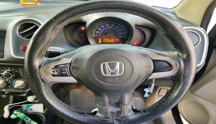 2015 Honda Mobilio 1.5L I-VTEC V, Petrol, Manual, 74,786 km, interior