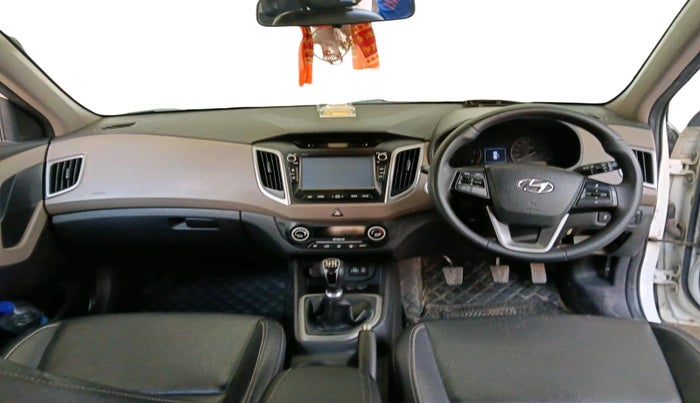 2017 Hyundai Creta SX (O) 1.6 DIESEL, Diesel, Manual, 1,38,193 km, interior