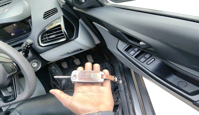 2020 Tata Tiago XT PETROL, Petrol, Manual, 18,913 km, interior