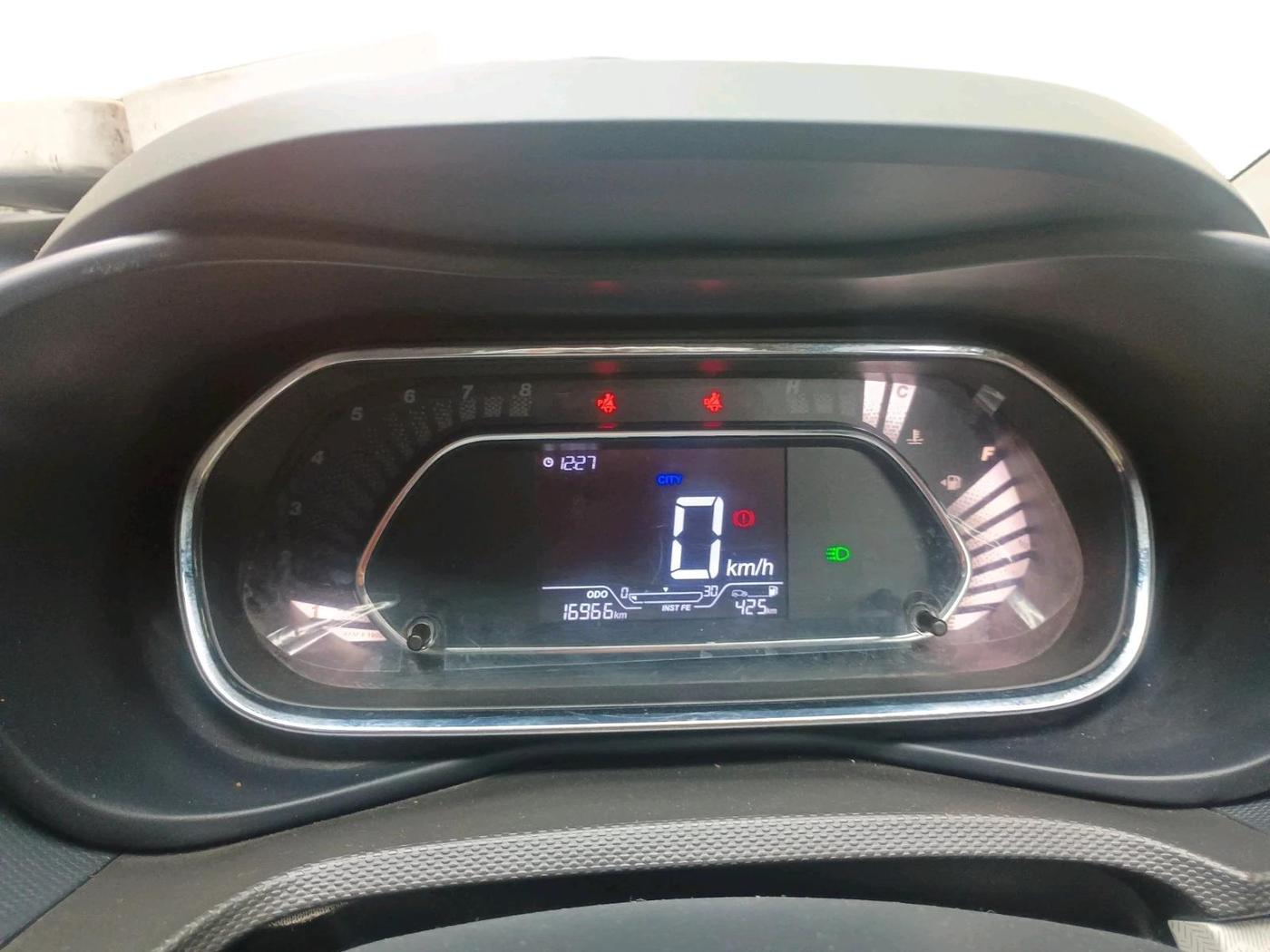 2021 Tata NEXON XZ PLUS PETROL, Petrol, Manual, 16,966 km, interior