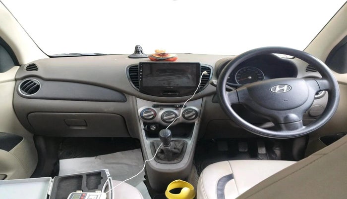 2011 Hyundai i10 MAGNA 1.2, Petrol, Manual, 60,048 km, interior