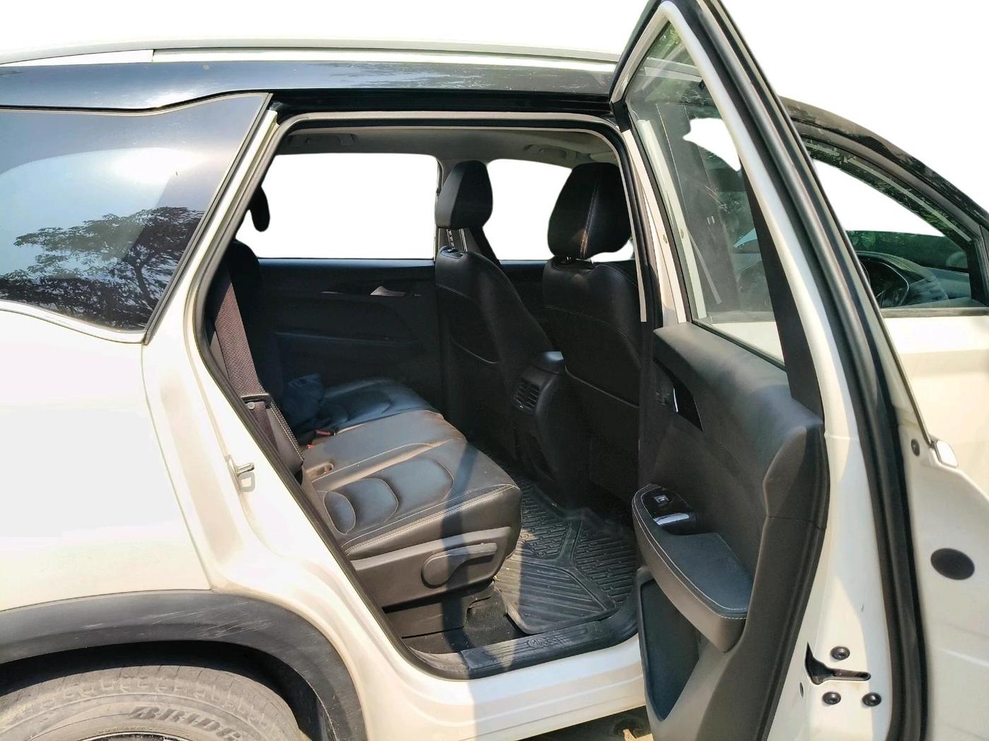 2020 MG HECTOR SHARP 1.5 DCT PETROL, Petrol, Automatic, 1,19,125 km, interior