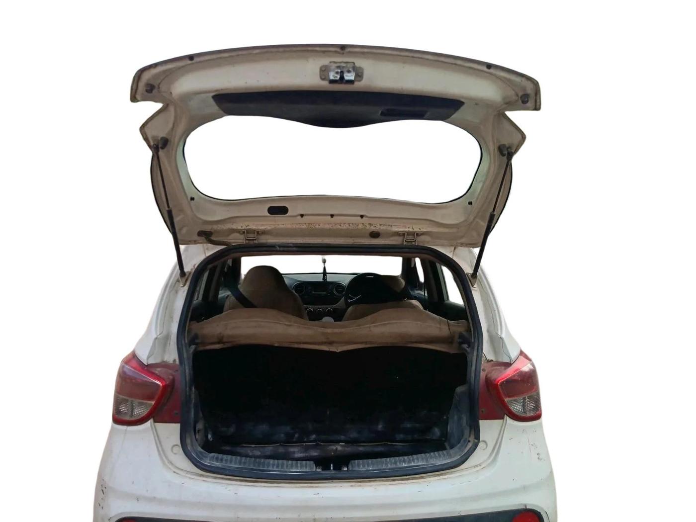 2018 Hyundai Grand i10 MAGNA U2 1.2 CRDI, Diesel, Manual, 1,23,194 km, exterior