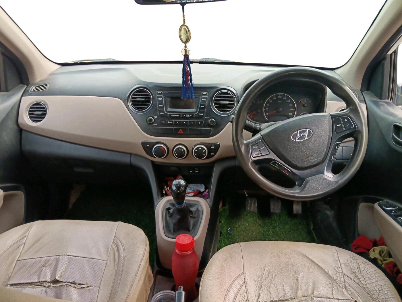 2018 Hyundai Grand i10 MAGNA U2 1.2 CRDI, Diesel, Manual, 1,23,194 km, interior