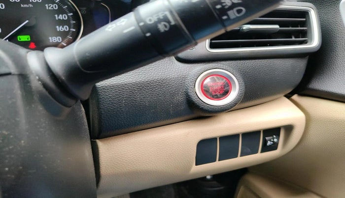 2022 Honda Amaze 1.2L I-VTEC VX, Petrol, Manual, 33,174 km, interior