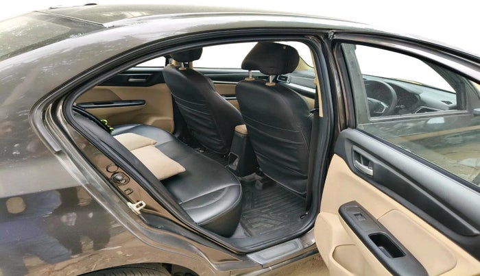 2022 Honda Amaze 1.2L I-VTEC VX, Petrol, Manual, 33,174 km, interior