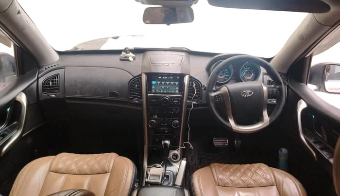 2019 Mahindra XUV500 W11 AT, Diesel, Automatic, 1,34,649 km, interior