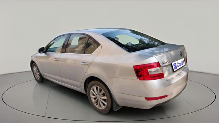 2016 Skoda Octavia STYLE PLUS AT 1.8 TSI, Petrol, Automatic, 69,935 km, exterior