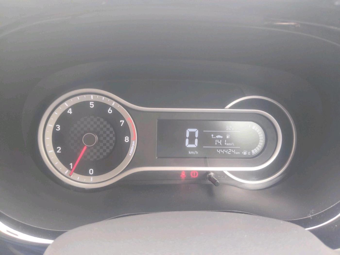 2022 Hyundai GRAND I10 NIOS SPORTZ 1.2 KAPPA VTVT, Petrol, Manual, 44,424 km, interior