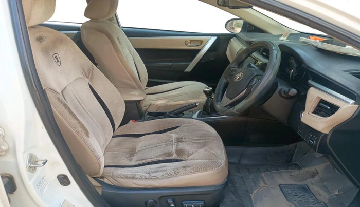 2014 Toyota Corolla Altis GL PETROL, Petrol, Manual, 2,02,883 km, interior