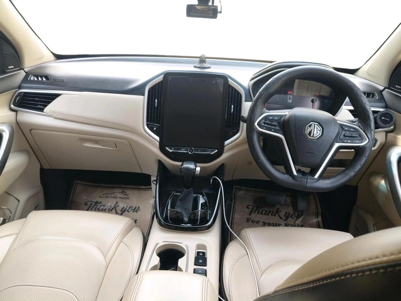 2022 MG HECTOR SHARP 1.5 PETROL CVT, Petrol, Automatic, 59,587 km, interior