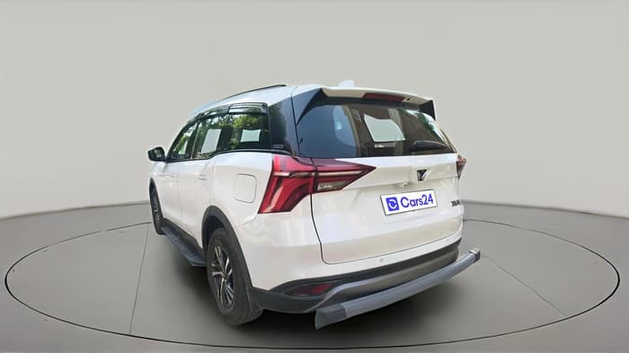 2024 Mahindra XUV700 AX 5 P AT 5 STR, Petrol, Automatic, 18,577 km, exterior