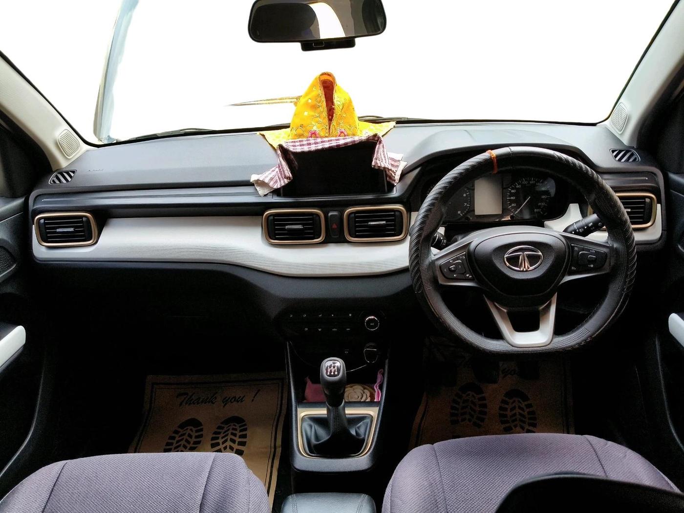 2022 Tata PUNCH ACCOMPLISHED MT, Petrol, Manual, 49,498 km, interior