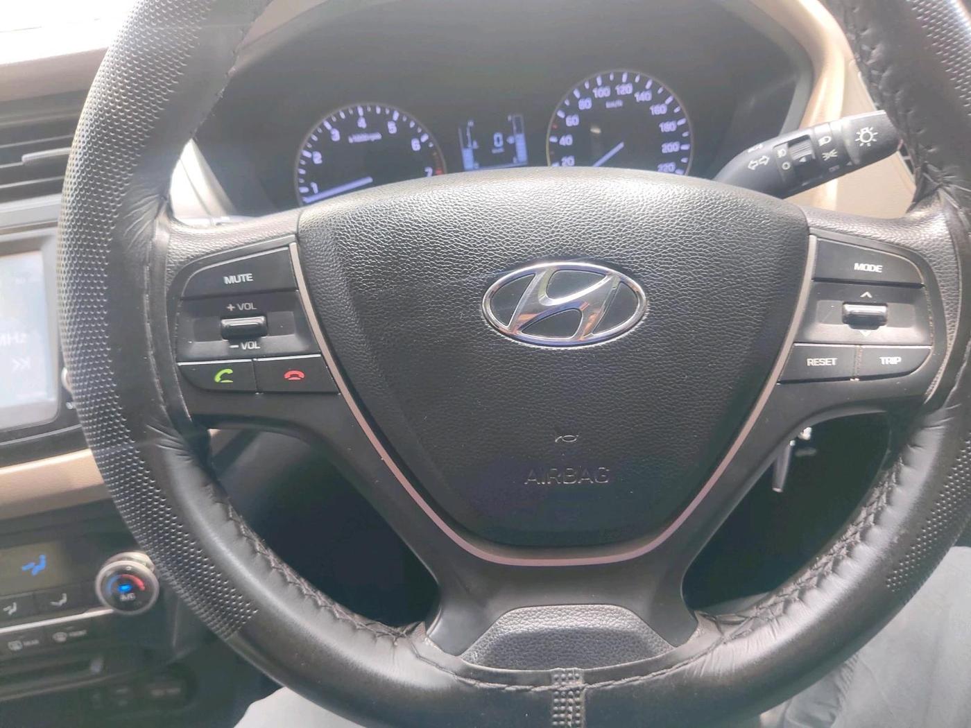2017 Hyundai Elite i20 SPORTZ 1.2, Petrol, Manual, 1,03,540 km, interior
