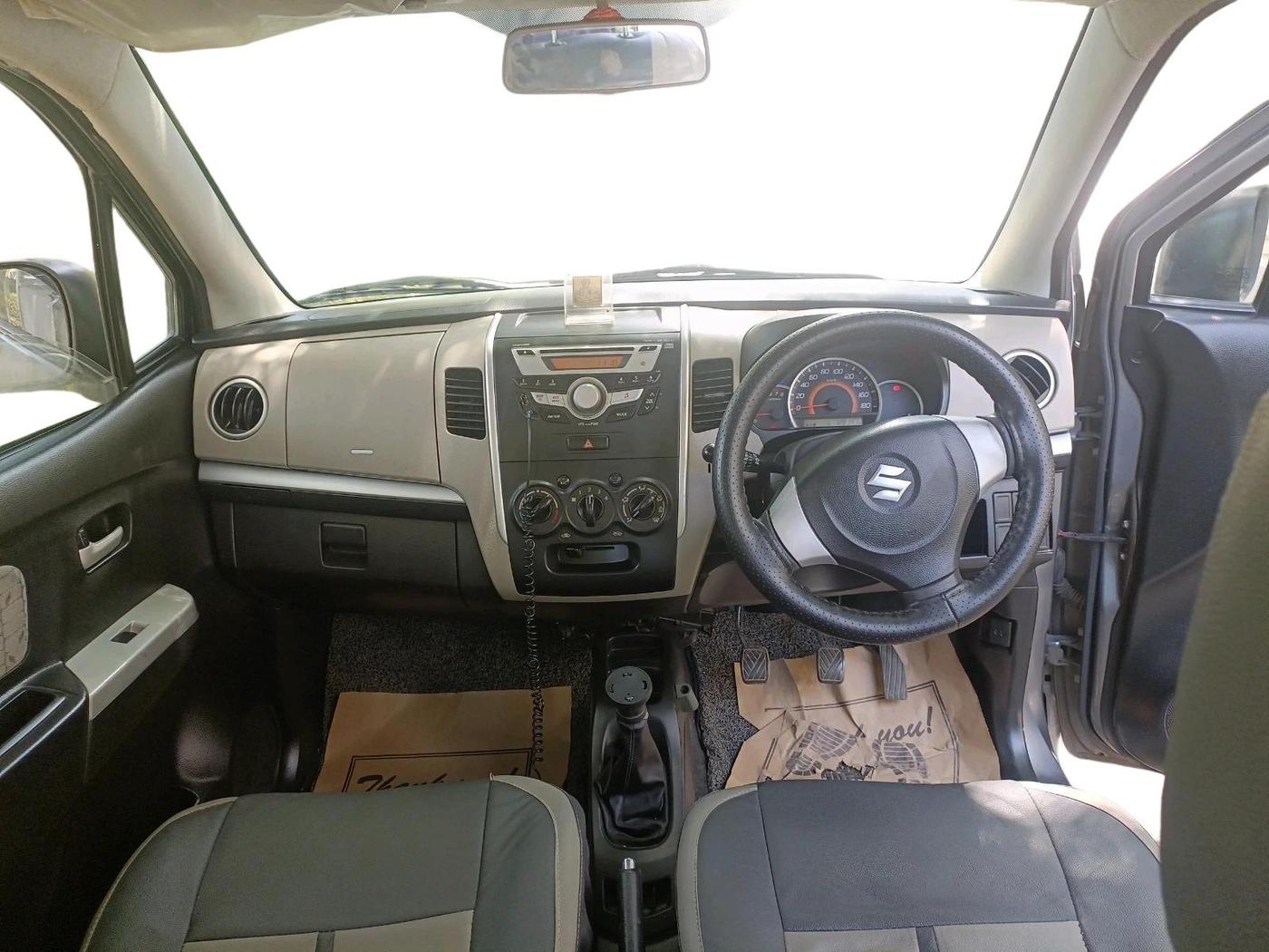 2014 Maruti Wagon R 1.0 VXI, Petrol, Manual, 1,28,141 km, interior